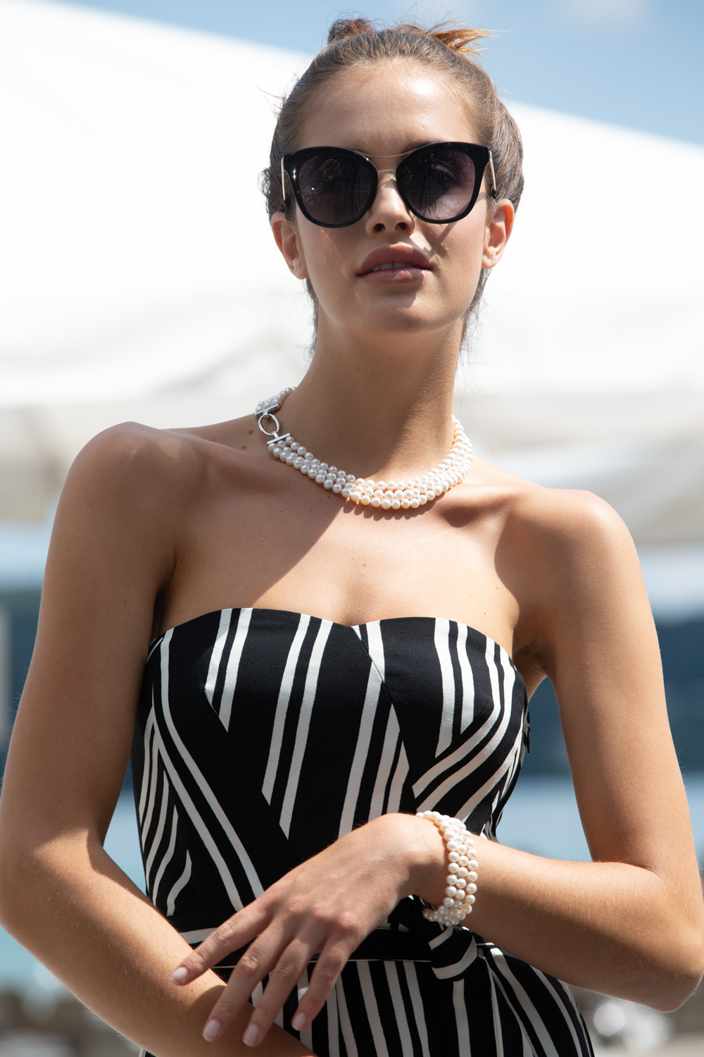Adriana three-row pearl necklace freshwater pearls white V4