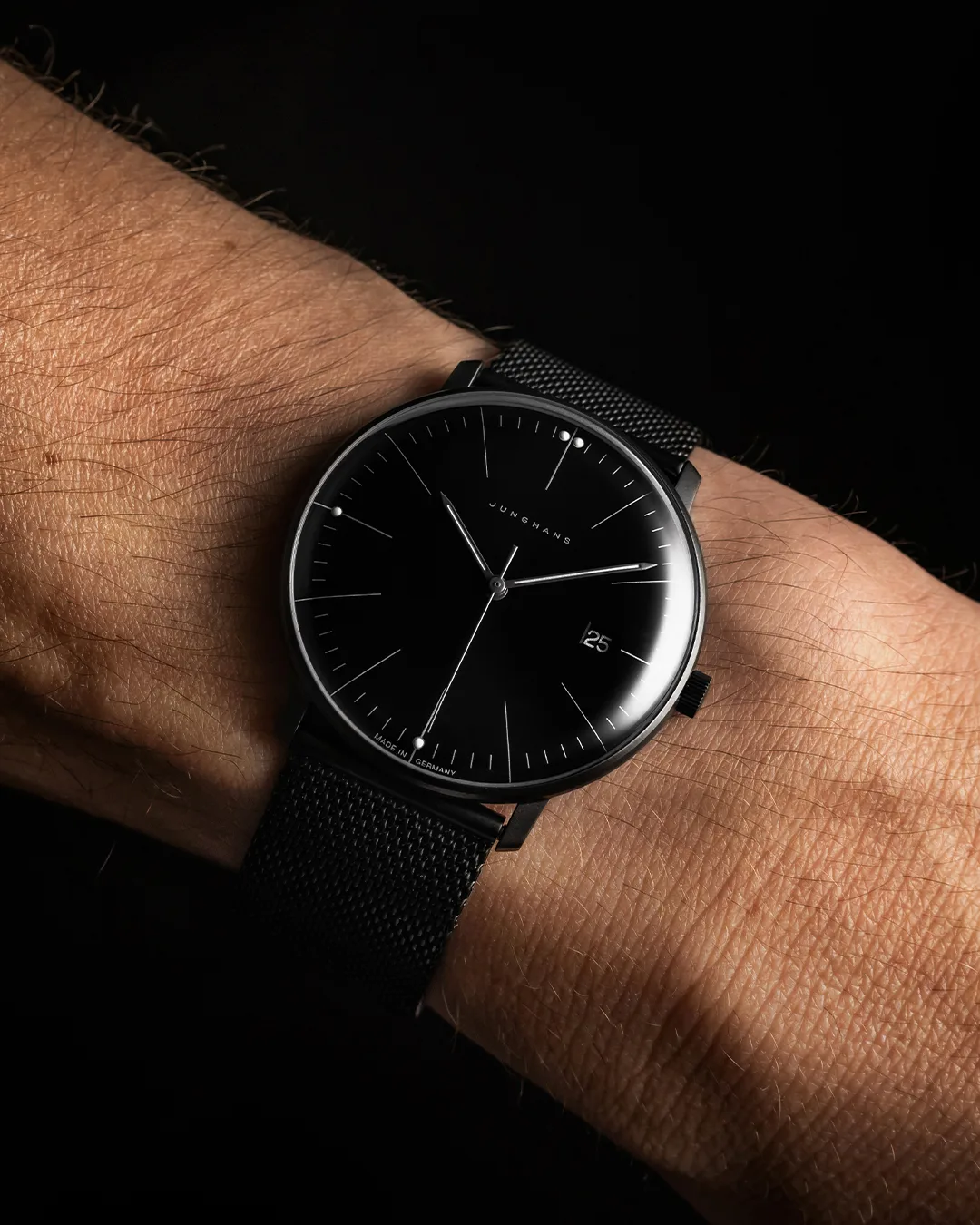 Junghans max bill Quartz Black PVD Milanese Bracelet Mens Watch 41/4660.46
