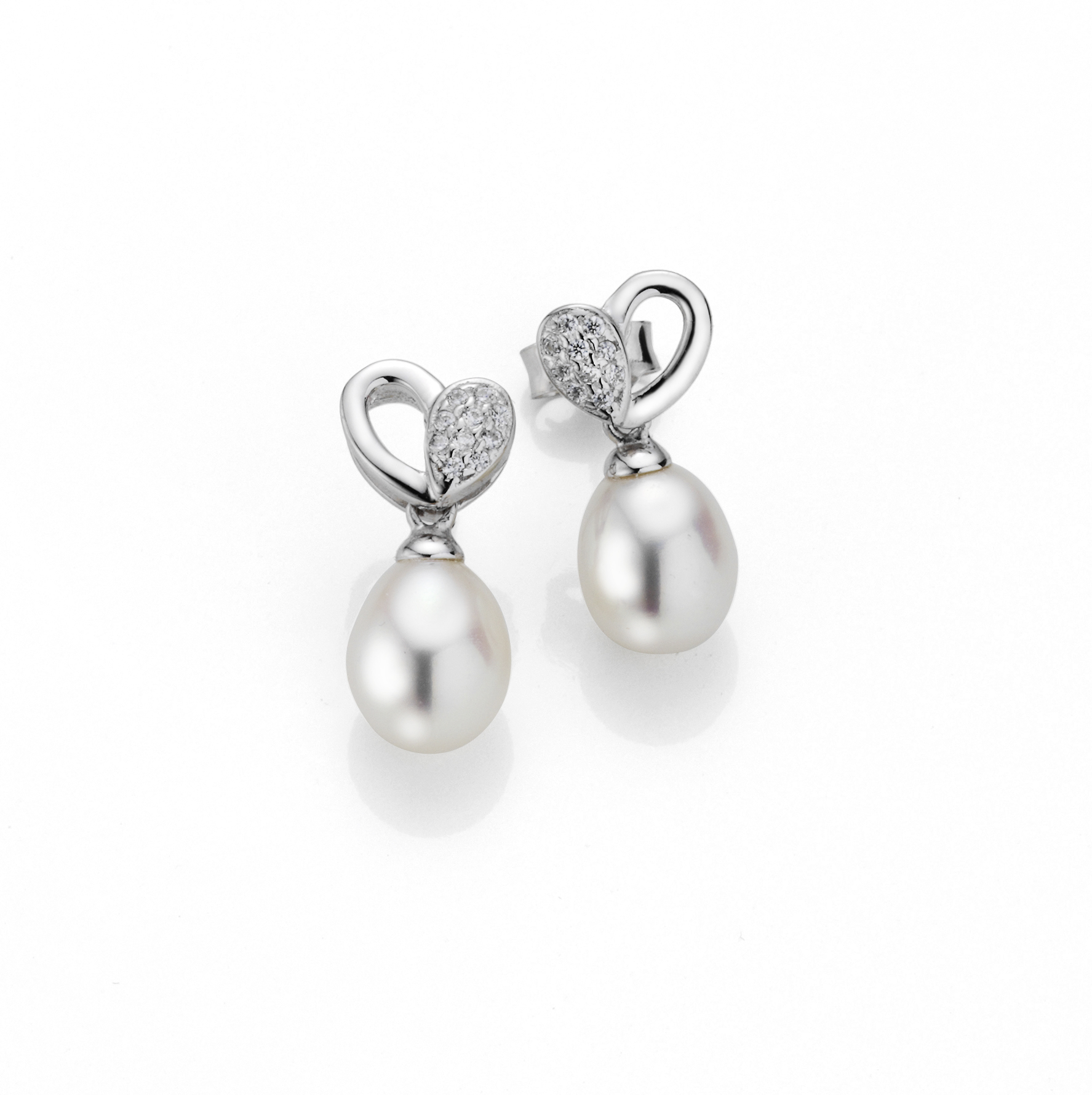 Adriana earrings with heart element made of silver, zirconia stones and freshwater pearl T1
