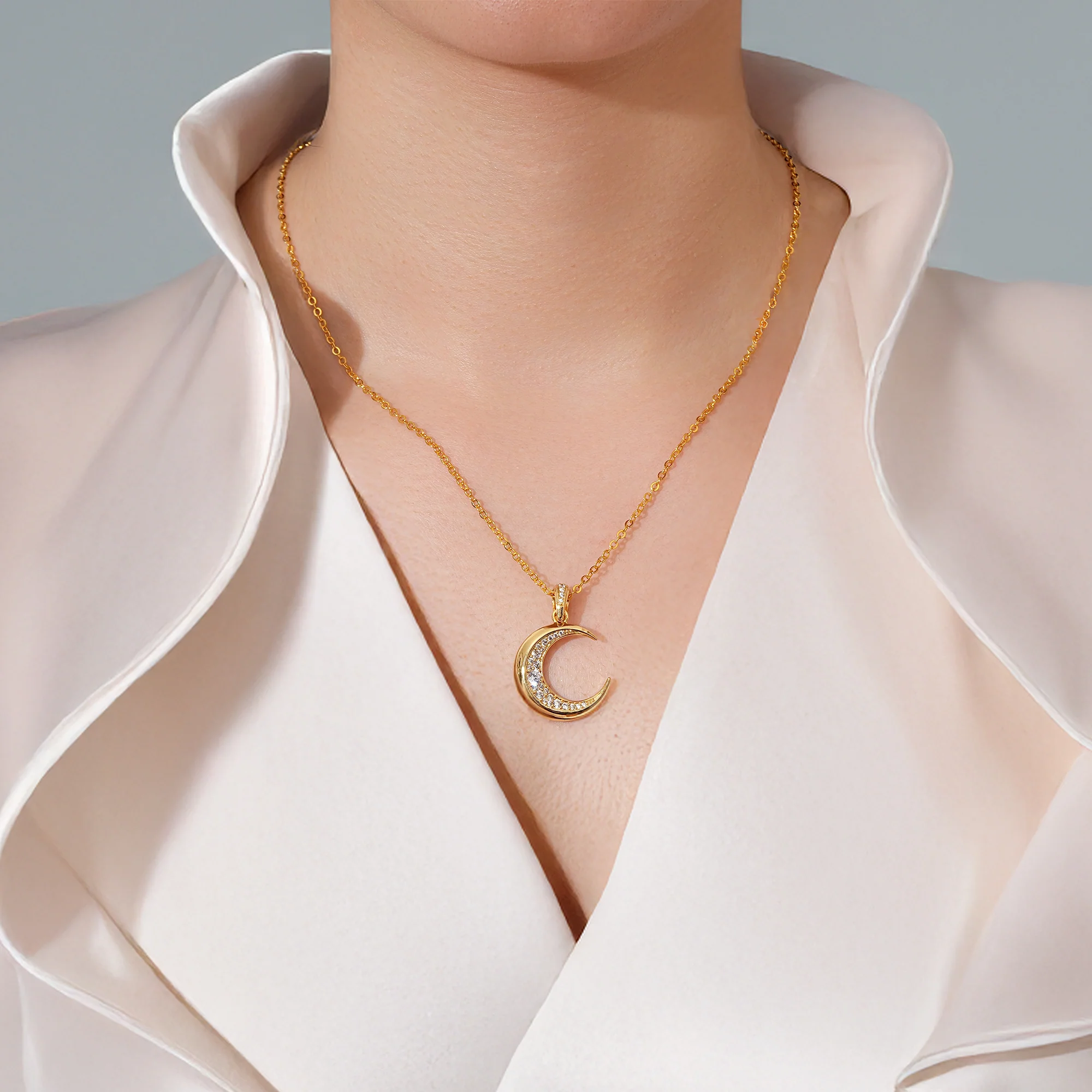 At the time, Muna Gold Moon Pendant, crescent moon made of 925 sterling silver, 18K gold plated