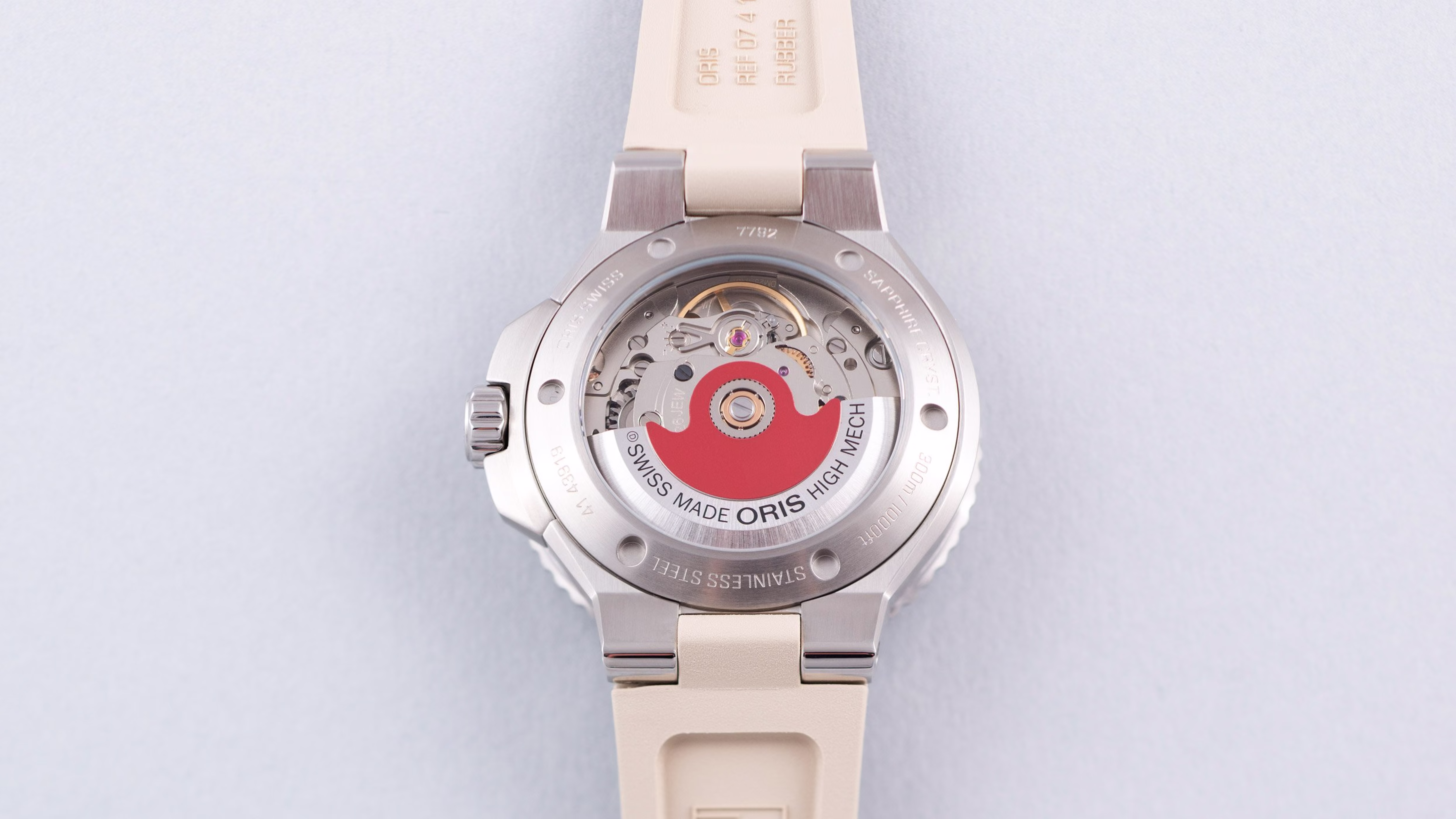 Oris Aquis Date Diamonds 36.5mm, set with 44 diamonds, rubber strap, ladies' watch 01 733 7792 4956-07 4 19 61FC