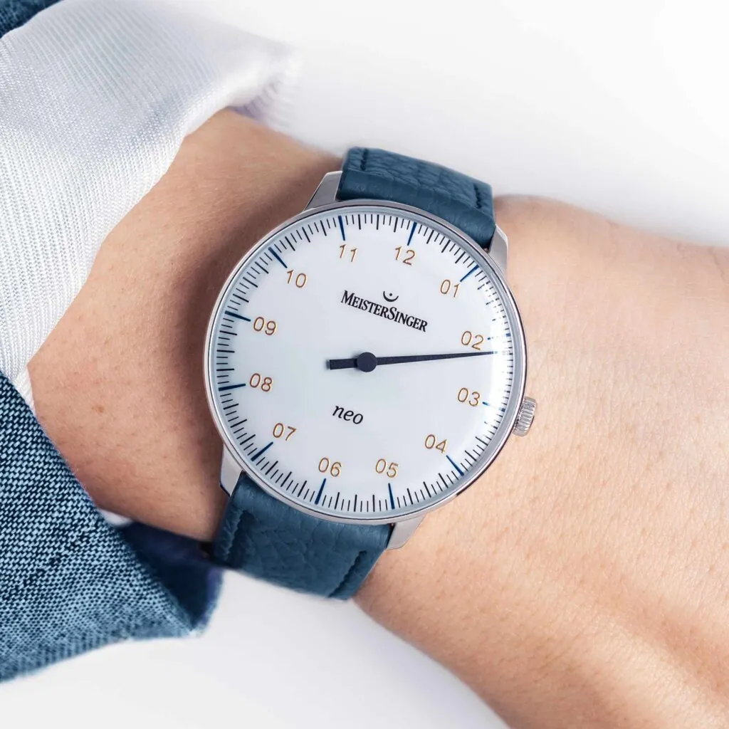 Meister Singer Neo - Weiß mit Saphirglas, Schweizer Automatikwerk, 36mm Herrenuhr NES901G