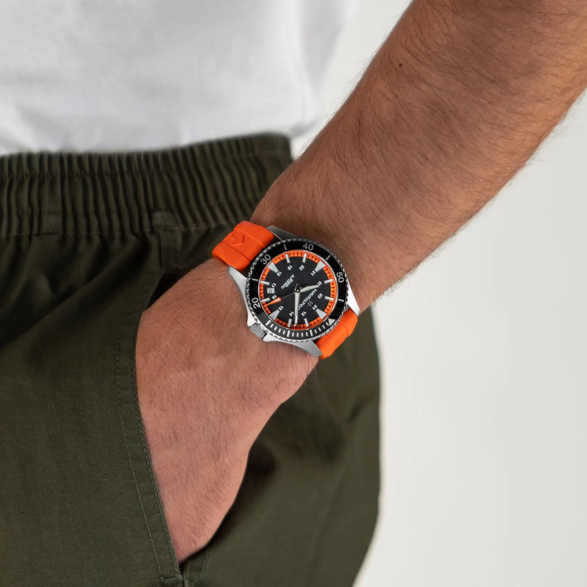 Hamilton Khaki Navy Scuba Auto Automatic H82395331
