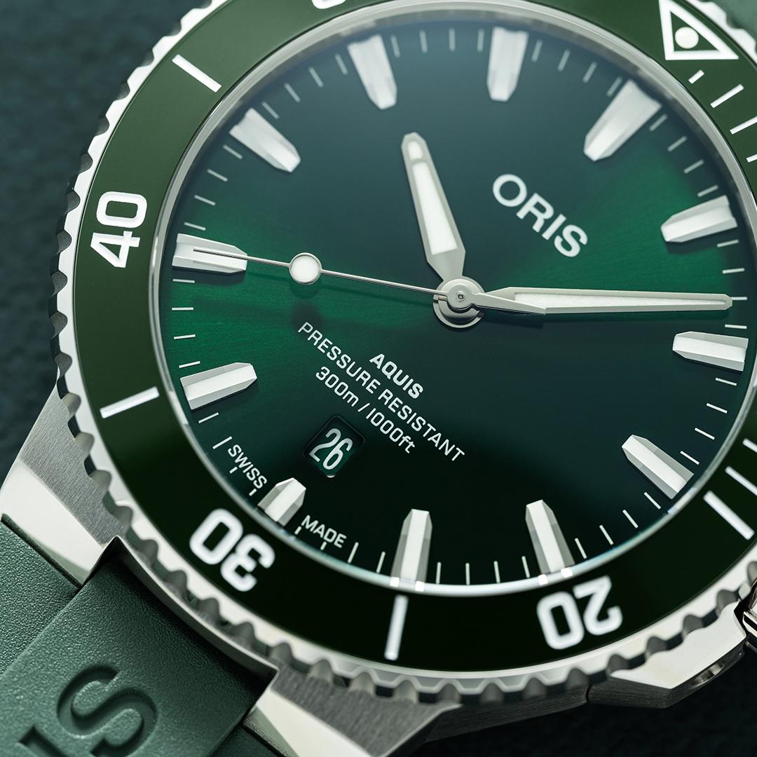 Oris men's watch Aquis 01 733 7789 4157-07 4 23 37FC