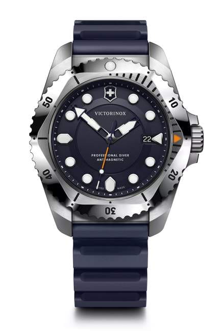 Victorinox Dive Pro Quartz Three hands Steel men's watch 241991