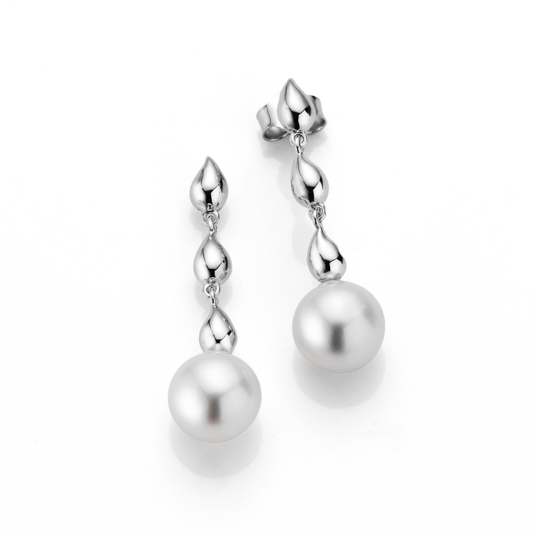 Adriana earrings with teardrop elements and freshwater pearl white P11