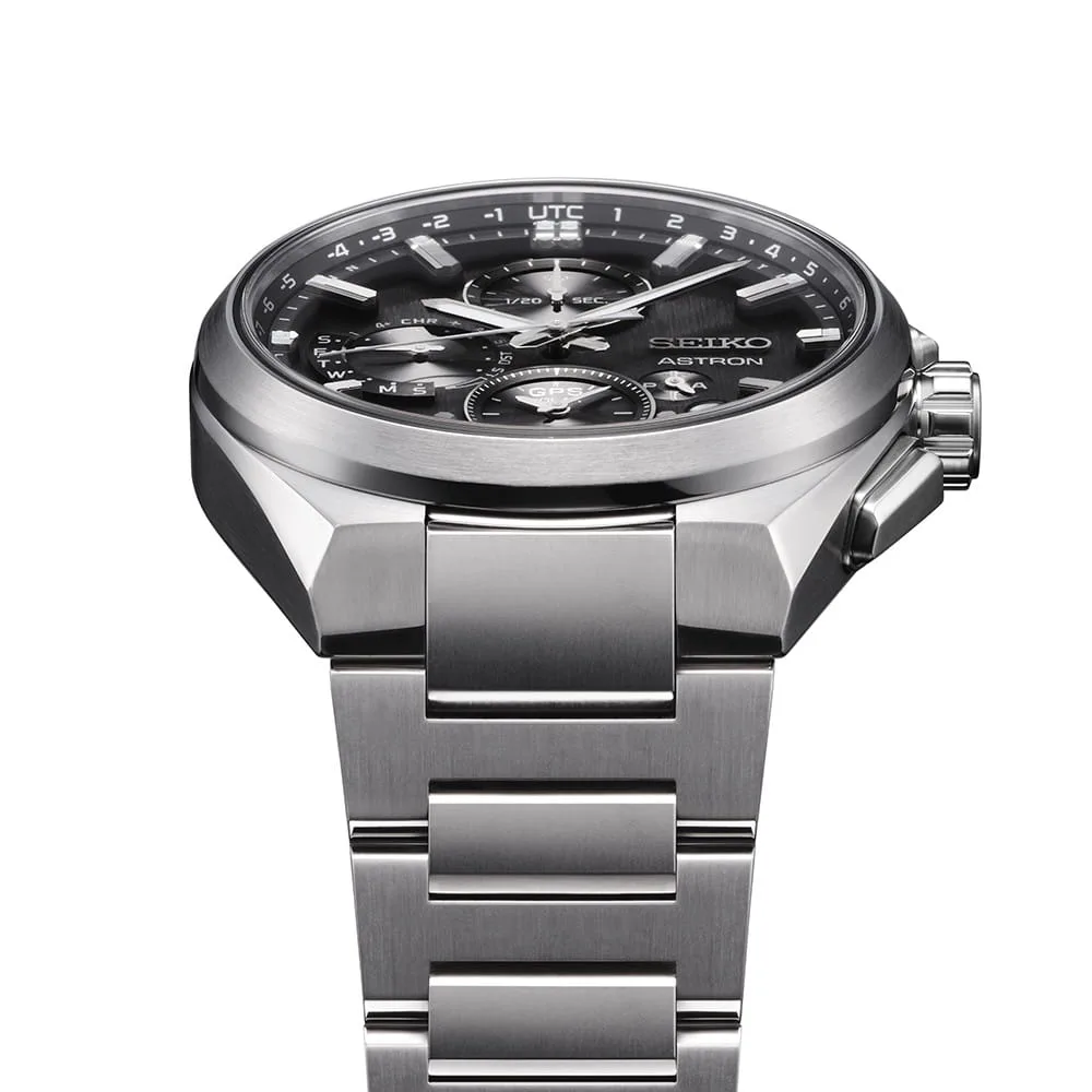 Seiko Astron GPS Solar Men's watch SSH163J1