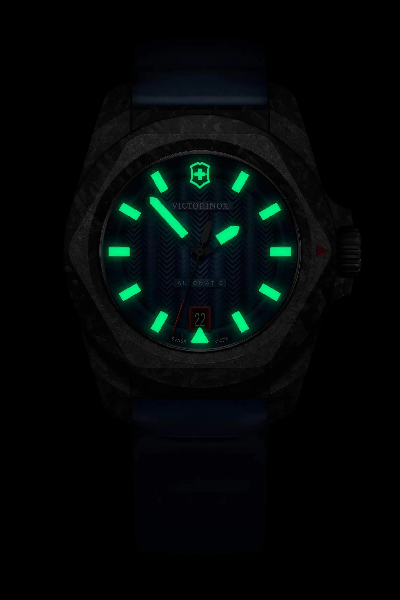 Victorinox I.N.O.X. Automatic men's watch Carbon Set 242022.1