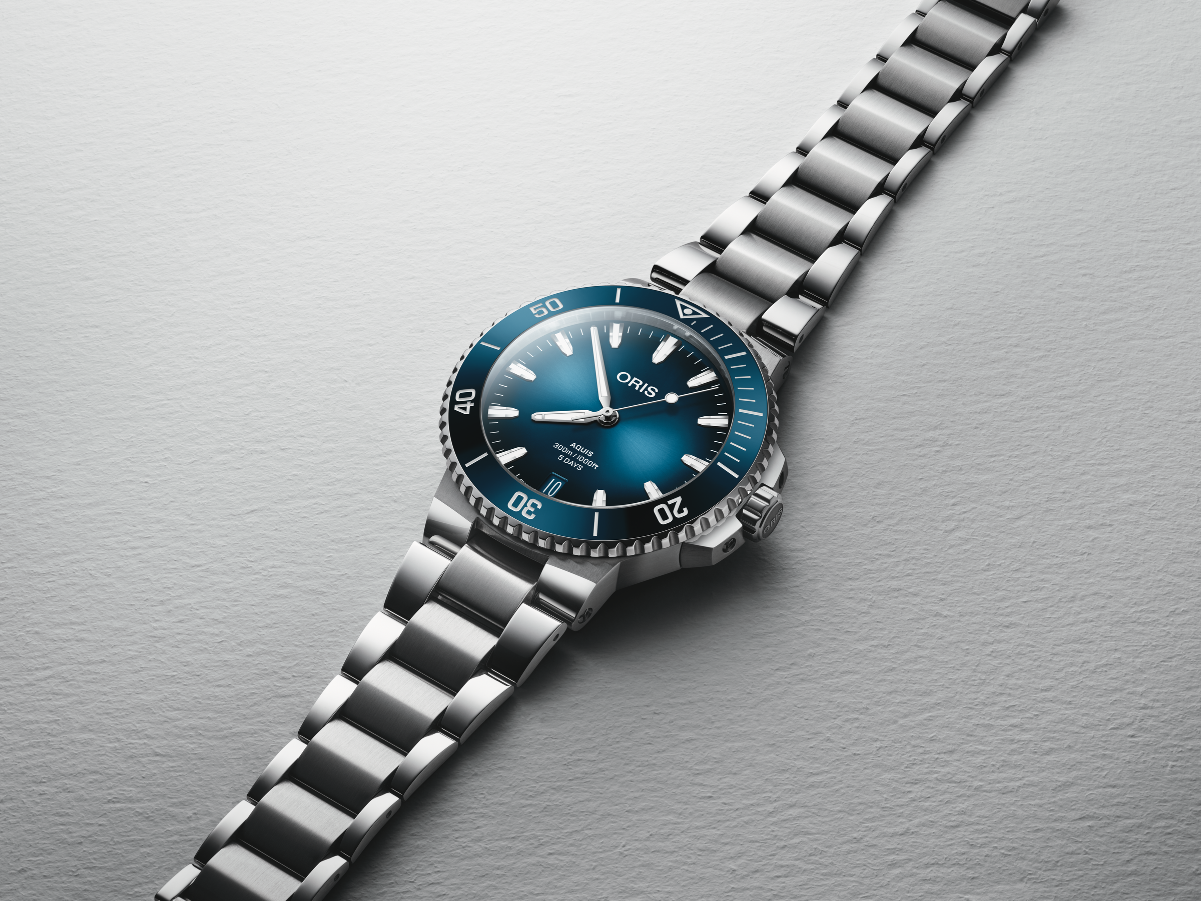 Oris Aquis Date Calibre 400 Automatic men's watch , 01 400 7790 4135-07 8 23 02PEB
