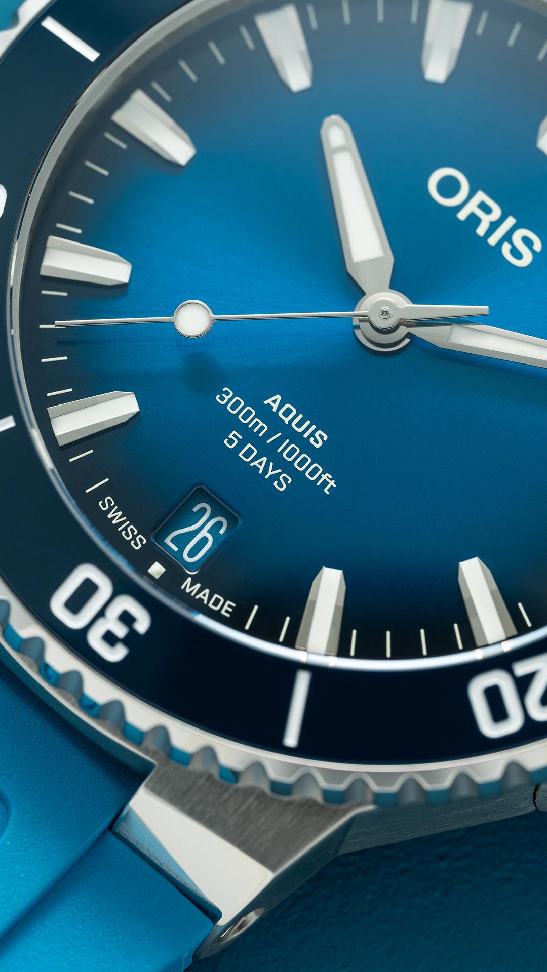 Oris men's watch Aquis 01 400 7790 4135-07 4 23 45EB