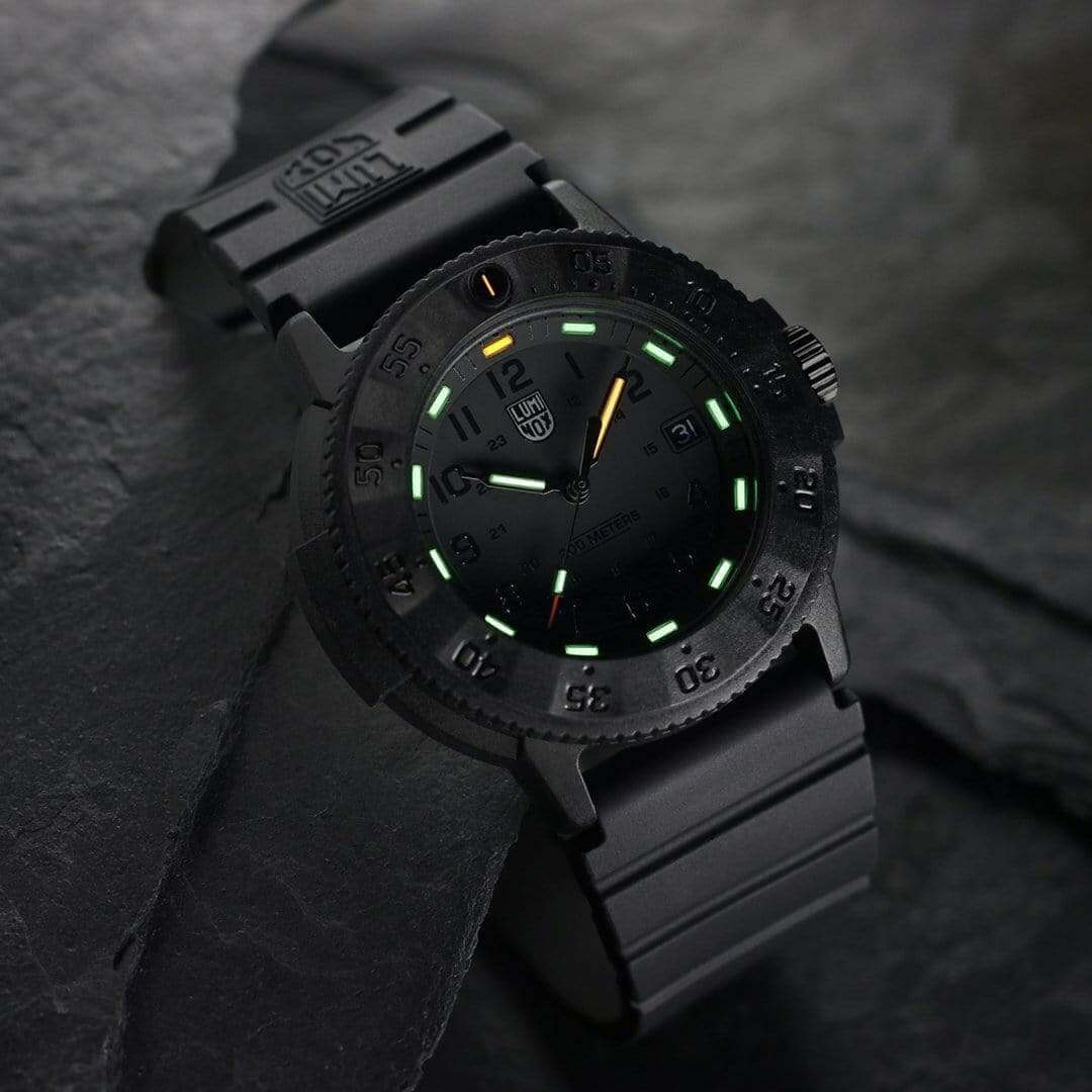 Luminox THE ORIGINAL NAVY SEALS 3000 EVO SERIES men's watch