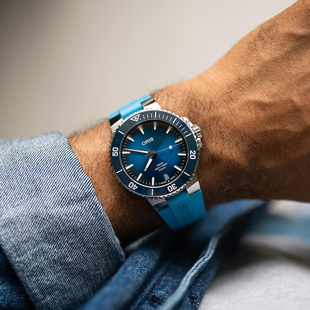 Oris men's watch Aquis 01 400 7790 4135-07 4 23 45EB