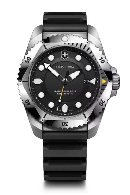Victorinox Dive Pro Quartz Three hands Steel men's watch 241990