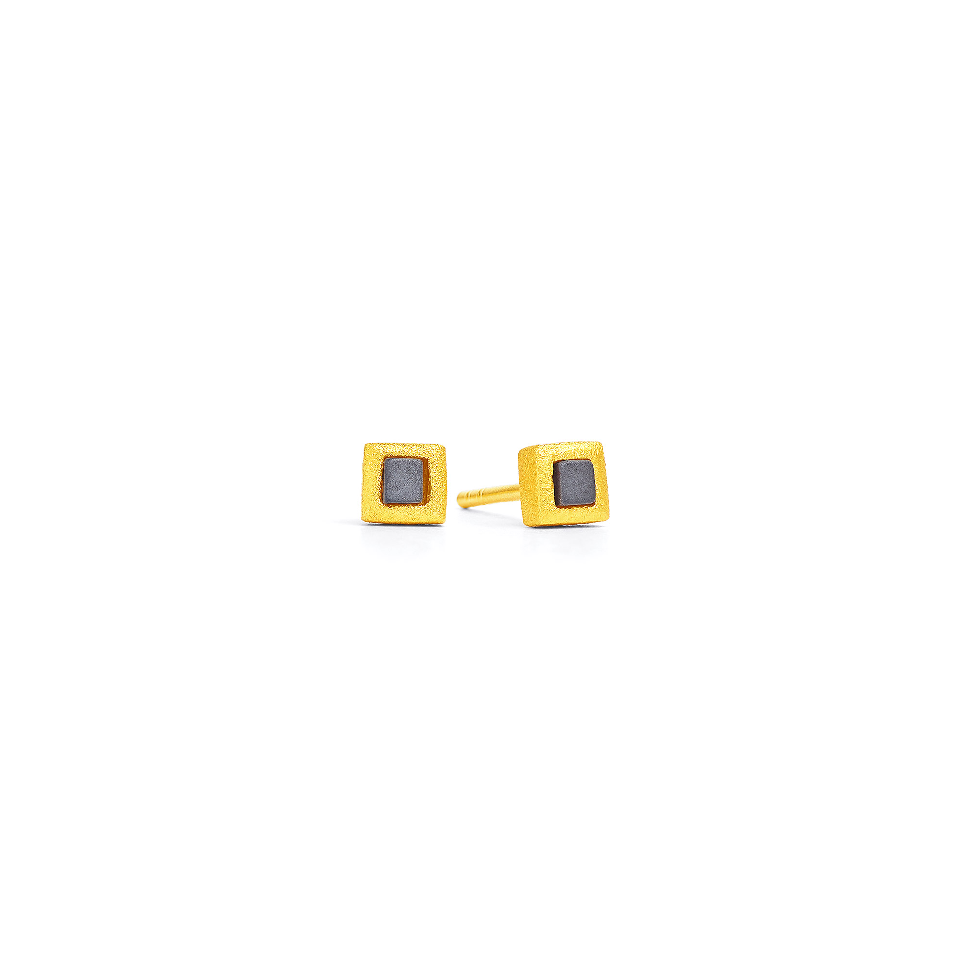 Bernd Wolf Cubio ear studs hematin matt 19242276