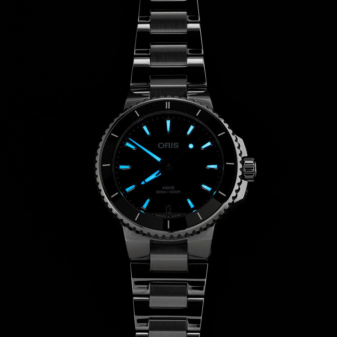 Oris men's watch Aquis 01 733 7792 4154-07 8 19 05P