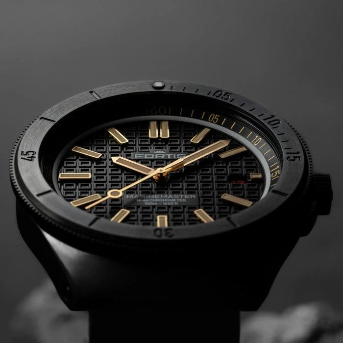 Fortis MARINEMASTER M44 DLC GRAVITY ON HORIZON STRAP Men's Watch F8120031