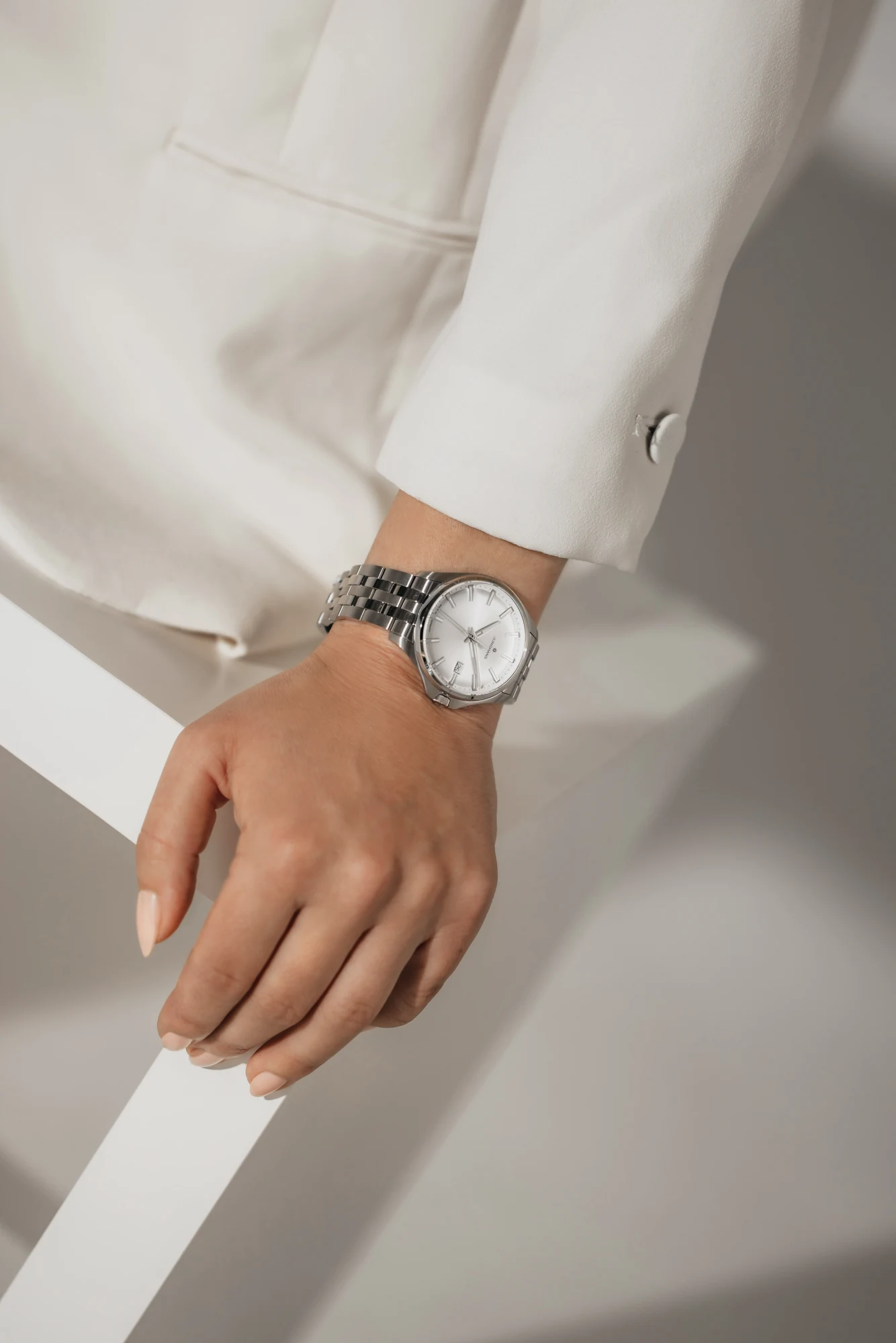 Junghans Meister S Quartz 35, Silver, Stainless Steel Band, 35mm Men's Watch 47/4633.44
