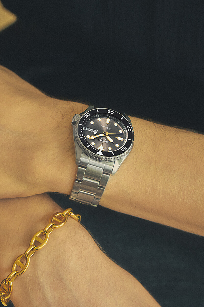 Seiko SKX Series Men's Watch SRPL79K1