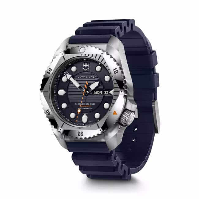 Victorinox Dive Pro Automatic Three hands Steel men's watch 241995