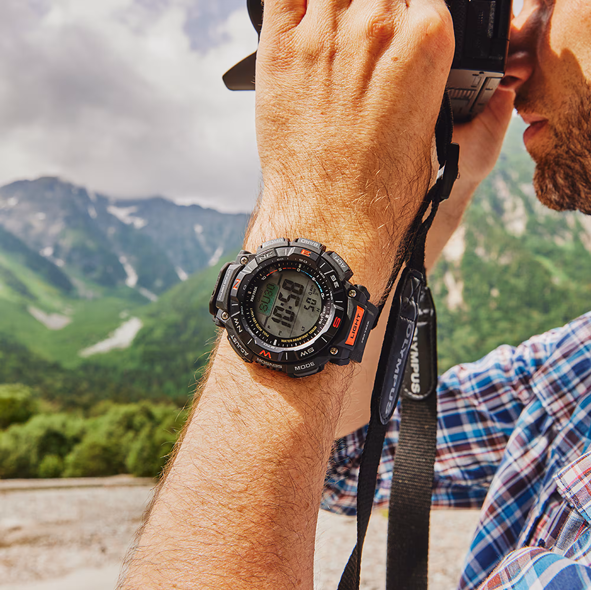 Pro Trek Solar Outdoor Men's Watch PRG-340-1ER