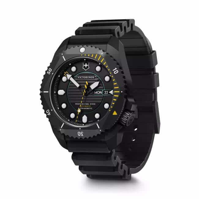 Victorinox Dive Pro Automatic Three hands Titanium men's watch 241997
