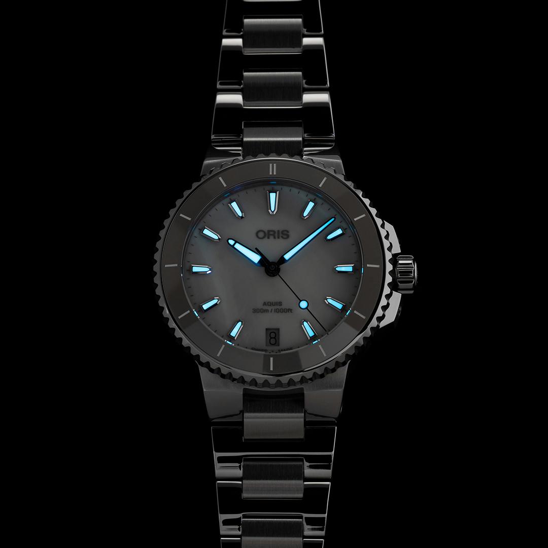 Oris men's watch Aquis 01 733 7792 4151-07 8 19 05P