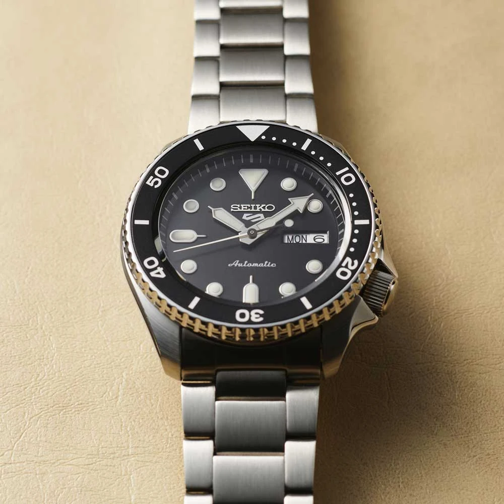 Seiko 5 Sports Style Automatic Men's Watch SRPD55K1