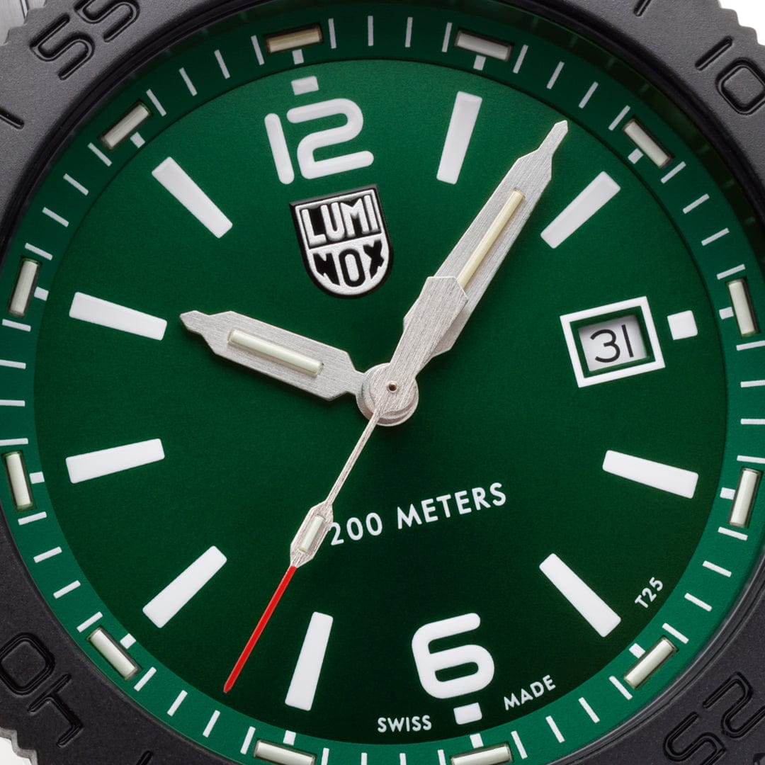 Luminox Pacific Diver 44 mm Taucheruhr  Grün Herrenuhr XS.3137.B