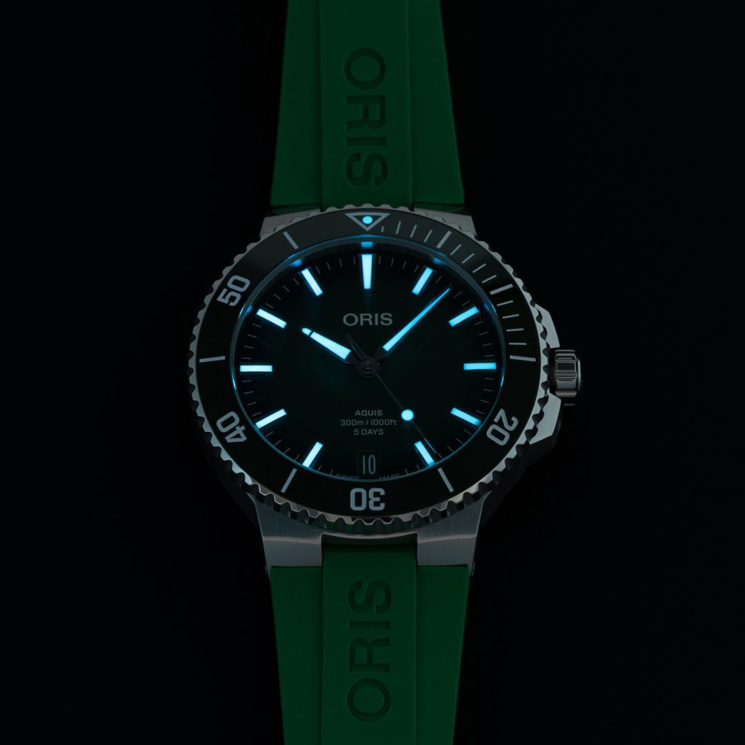 Oris men's watch Aquis 01 400 7790 4157-07 4 23 47EB