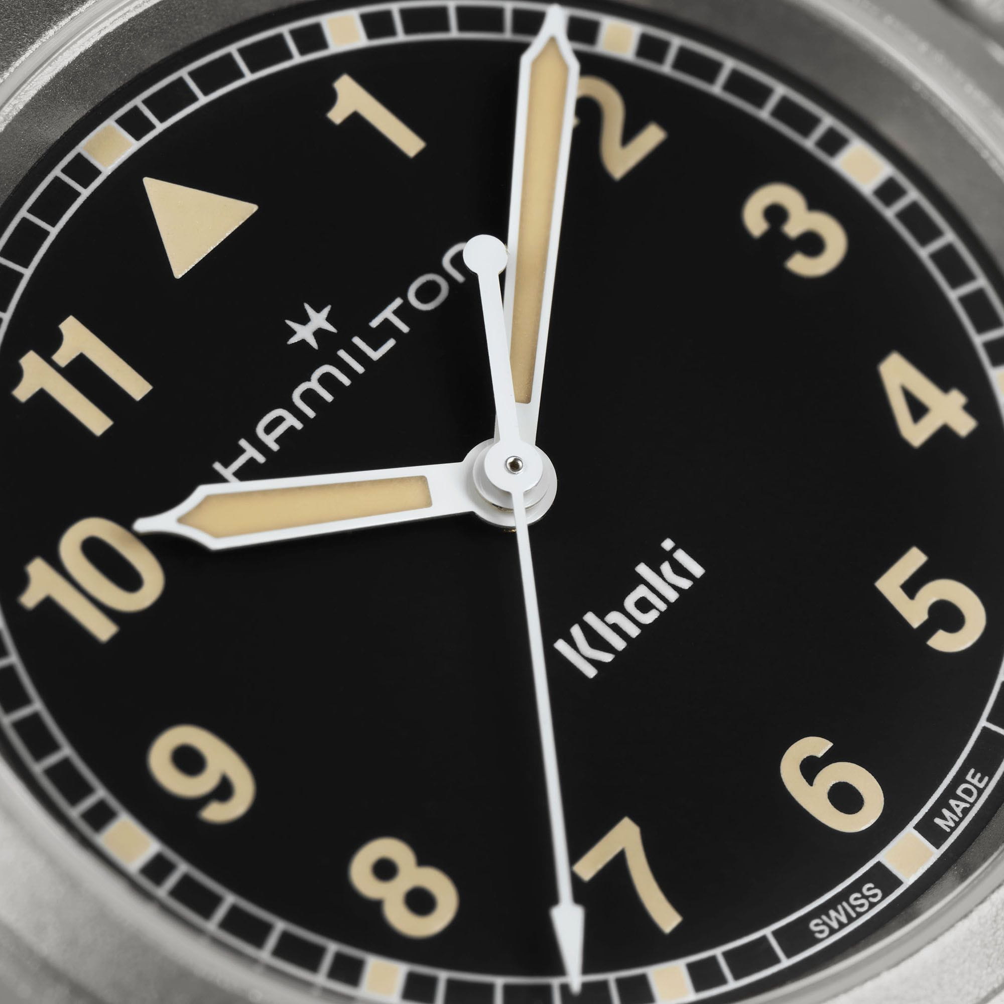 Hamilton Khaki Field Quartz 38 cm Herrenuhr H69401930