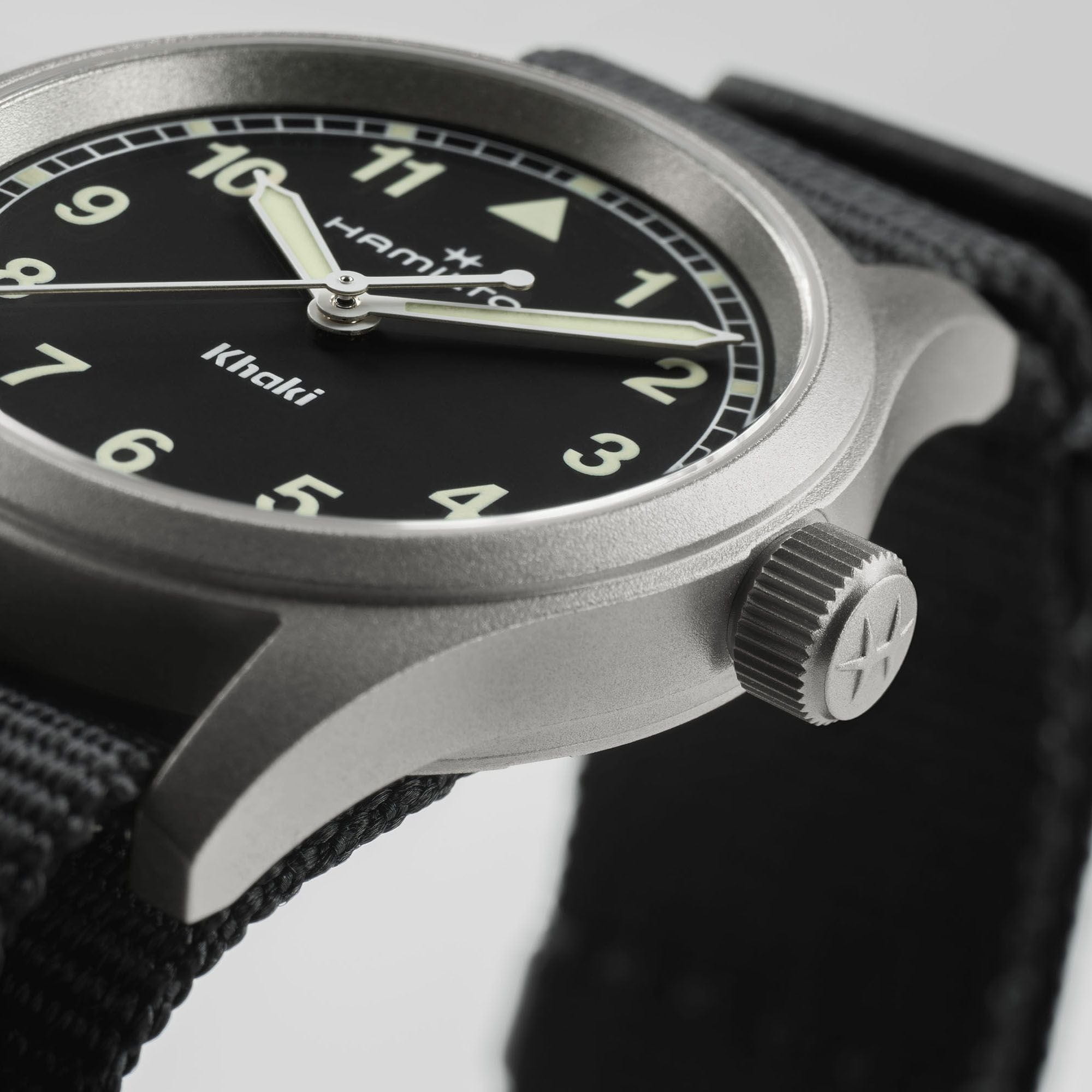 Hamilton Khaki Field Quartz Herrenuhr 38 cm H69401430