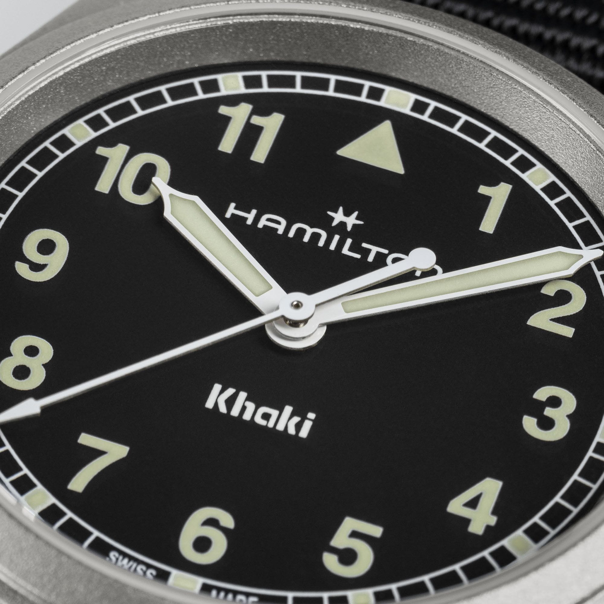Hamilton Khaki Field Quartz Herrenuhr 38 cm H69401430