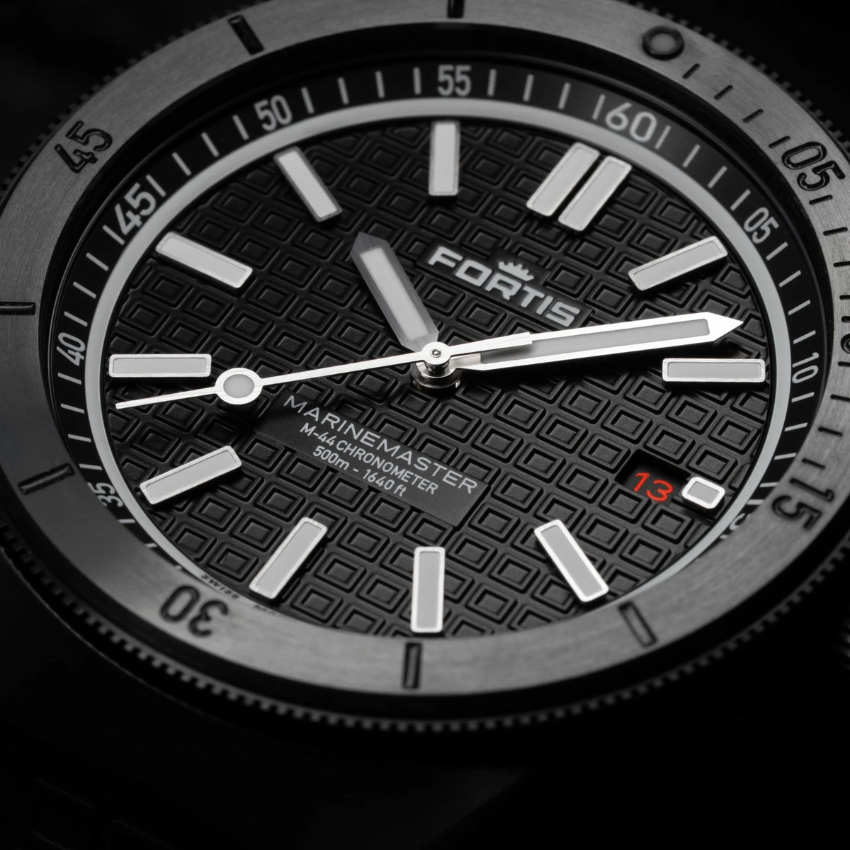 Fortis MARINEMASTER M44 DLC RESIN ON HORIZON STRAP Men's Watch F8120030
