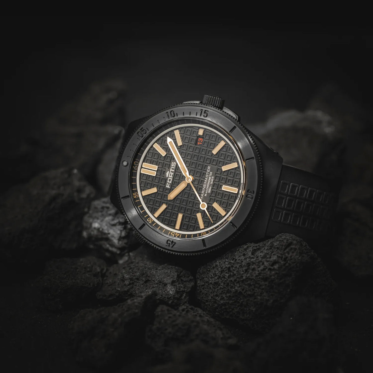 Fortis MARINEMASTER M44 DLC GRAVITY ON HORIZON STRAP Men's Watch F8120031