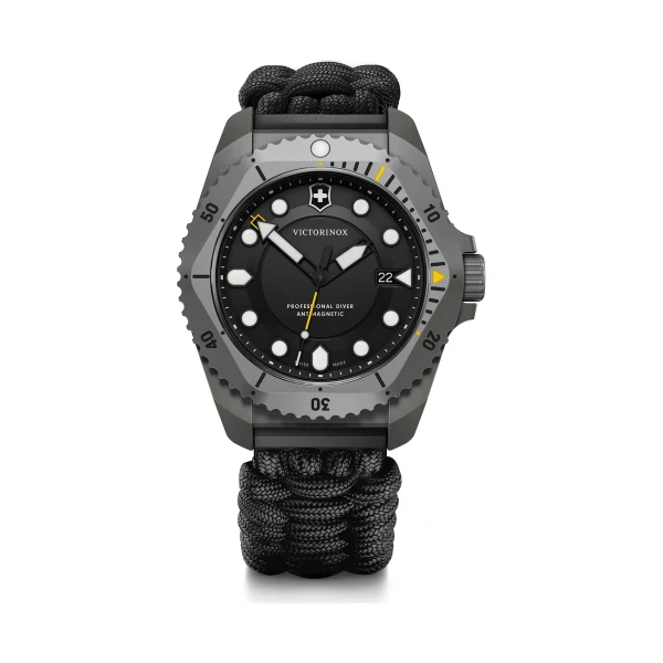 Victorinox Dive Pro Quartz Three hands Titanium men's watch 241993.1