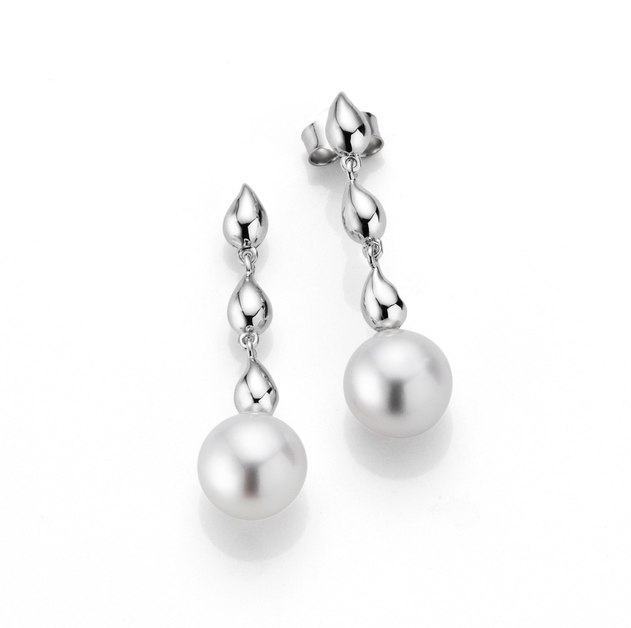 Adriana earrings with teardrop elements and freshwater pearl white P11