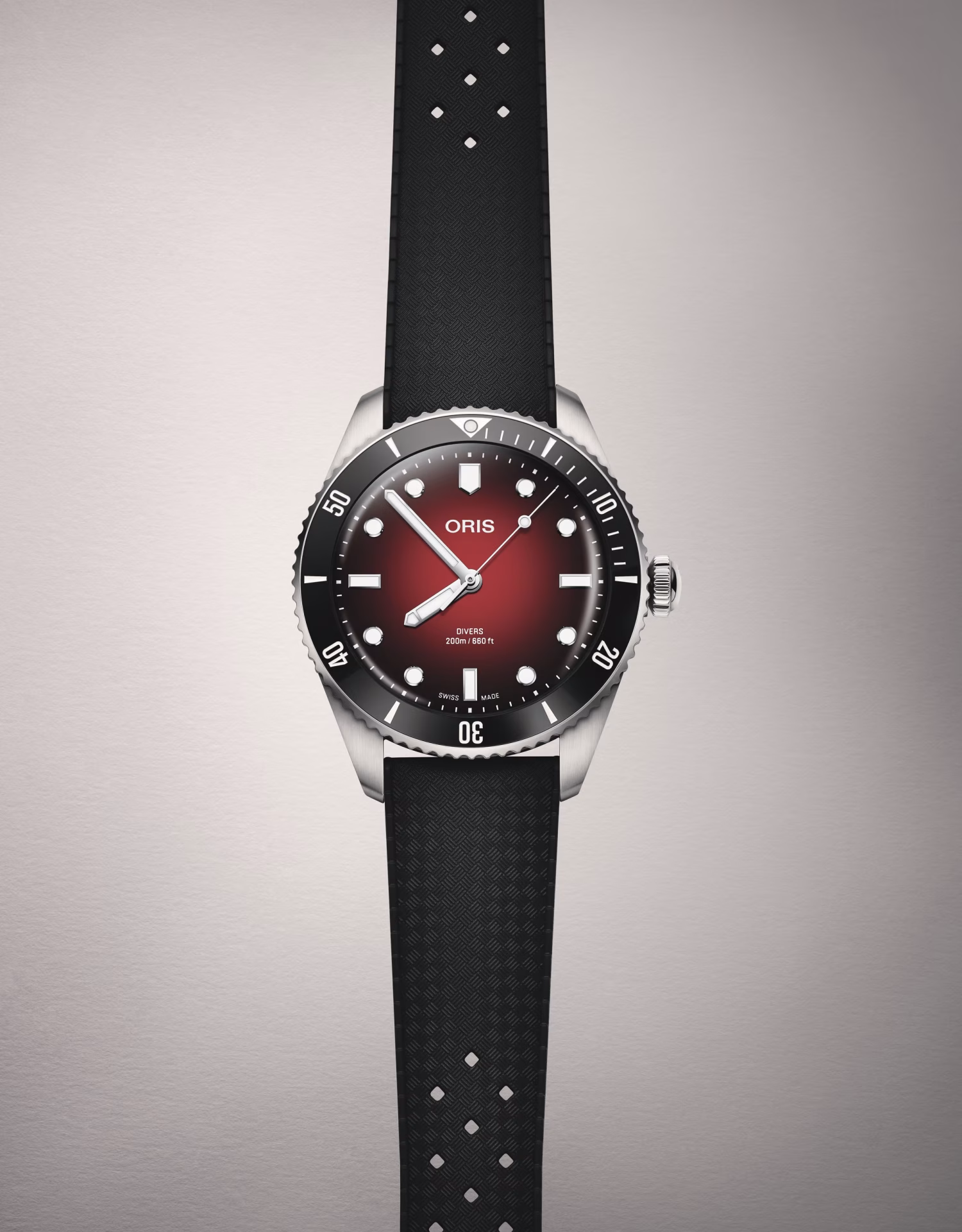 Oris X RedBar Limited Edition II 39mm, ceramic bezel, rubber strap, diver's watch men's watch 01 733 7795 4018-Set