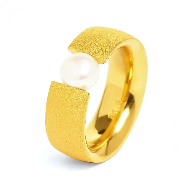 Bernd Wolf Bahia rings, freshwater pearl, 24-karat gold plated, 925 sterling silver